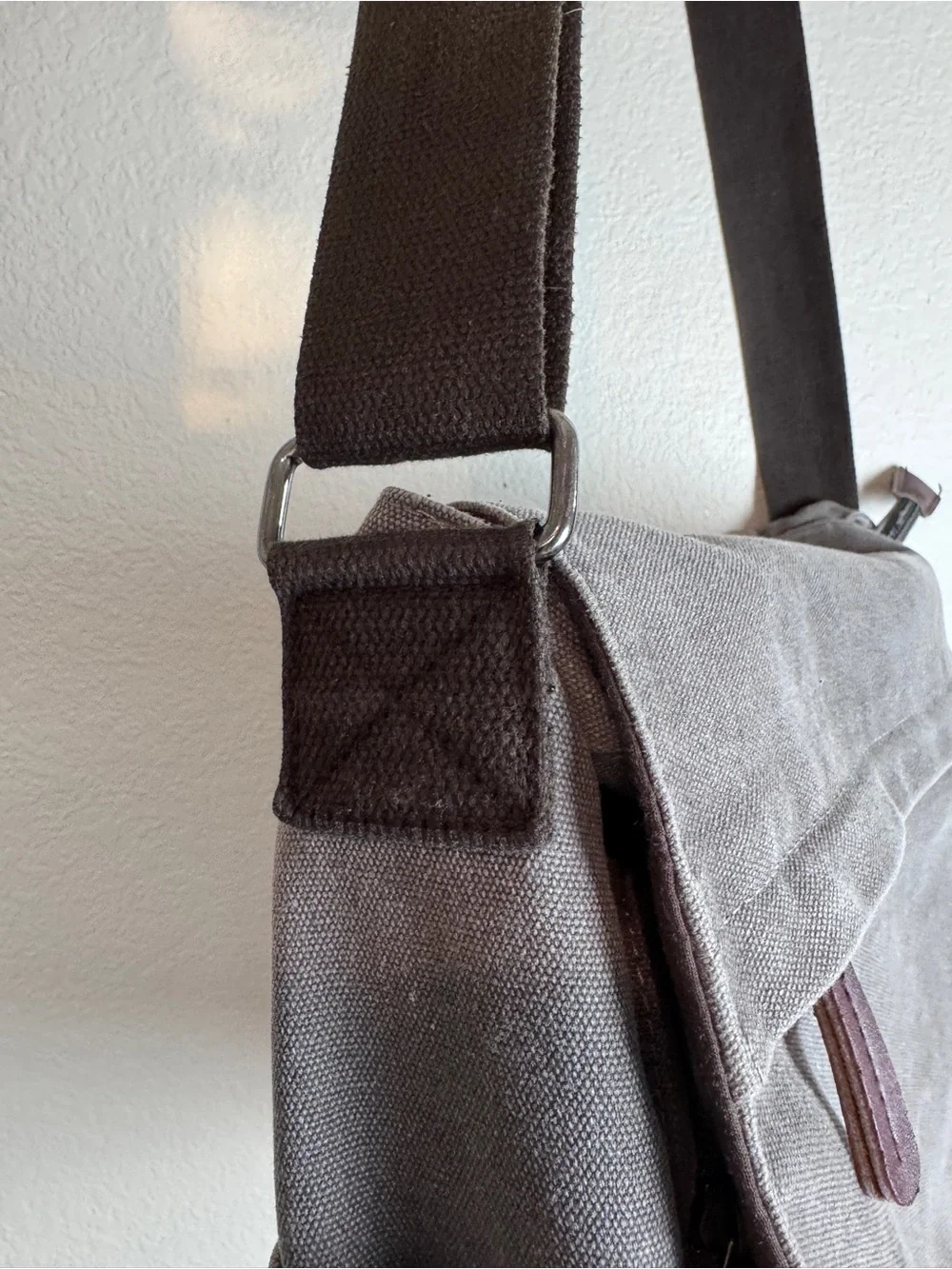 Vintage Sturdy Brown Heavy Canvas & Leather Messenger Bag-No Brand
